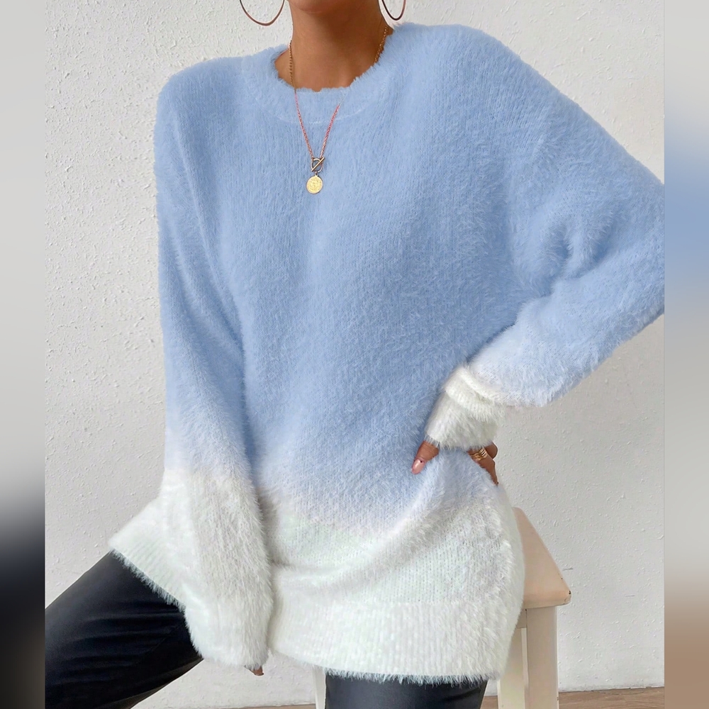 Oversize Gradient Sweater - Picture 3 of 8
